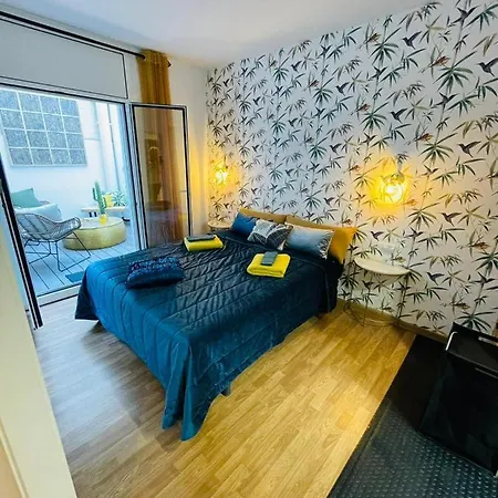 Stunning 2 Bedroom With Great Design Centre *