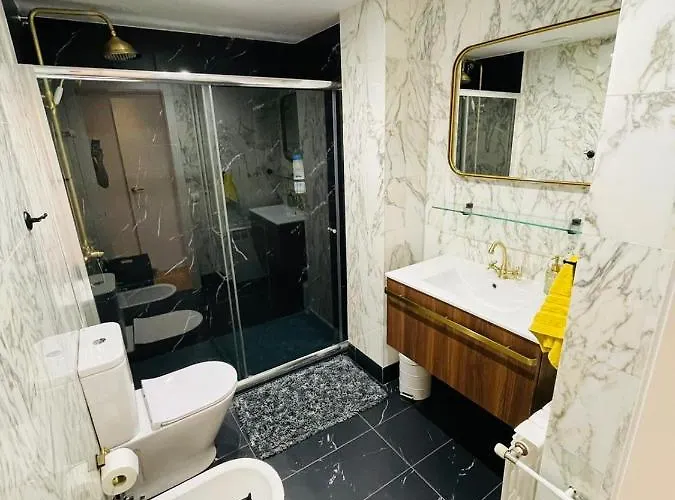 Stunning 2 Bedroom With Great Design Centre